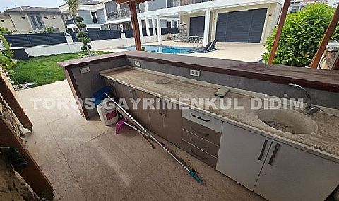 Didim efelerde 500 m2 arsa üzerine kurulu sıfır eşyalı müstakil satılık