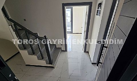 Didim efelerde asansörlü binada satılık 3+1 apartman dubleksi
