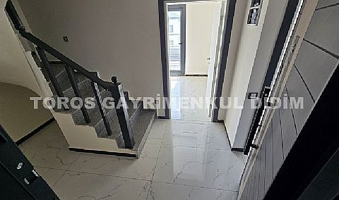 Didim efelerde asansörlü binada satılık 3+1 apartman dubleksi