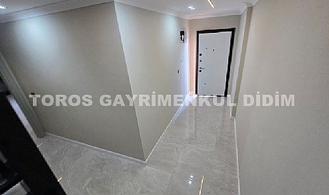 Didim efelerde havuzlu satılık 3+1 villa 