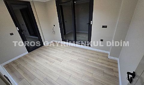 Didim efelerde havuzlu satılık 3+1 villa 