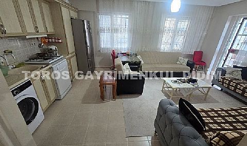 Didim efelerde havuzlu sitede satılık 2+1 eşyalı daire