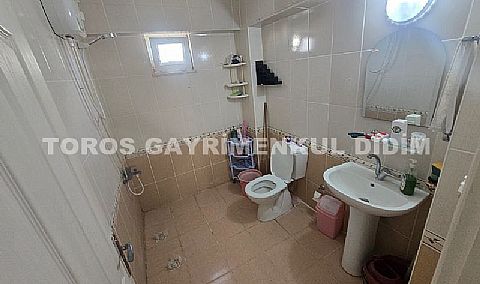 Didim efelerde havuzlu sitede satılık 2+1 eşyalı daire