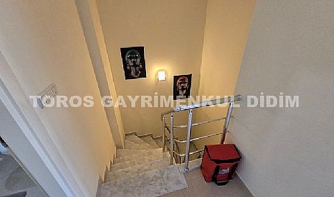 Didim efelerde havuzlu sitede satılık full eşyalı 3+1 dubleks daire