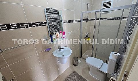 Didim efelerde havuzlu sitede satılık full eşyalı 3+1 dubleks daire