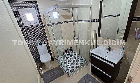 Didim efelerde havuzlu sitede satılık full eşyalı 3+1 dubleks daire