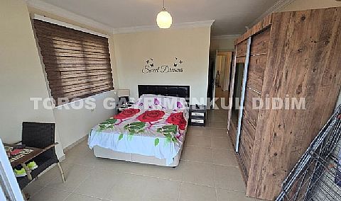 Didim efelerde havuzlu sitede satılık full eşyalı 3+1 dubleks daire