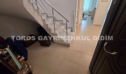 Didim efelerde havuzlu sitede satılık full eşyalı 3+1 dubleks daire