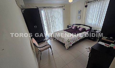Didim efelerde havuzlu sitede satılık full eşyalı 3+1 dubleks daire
