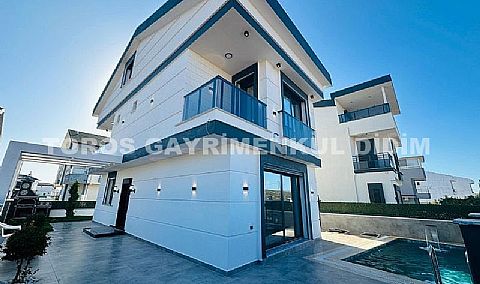 Didim efelerde satılık 4+1 havuzlu en uygun fiyatlı müstakil villa villa