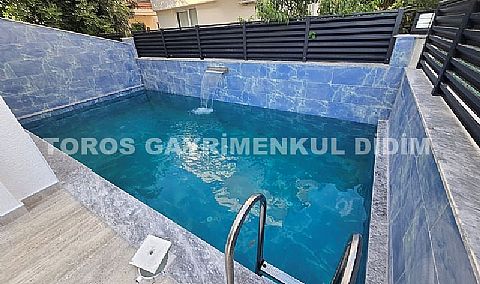 Didim efelerde satılık havuzlu ayrı mutfaklı villa
