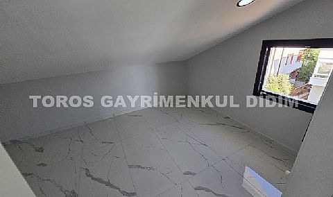 Didim efelerde satılık havuzlu ayrı mutfaklı villa