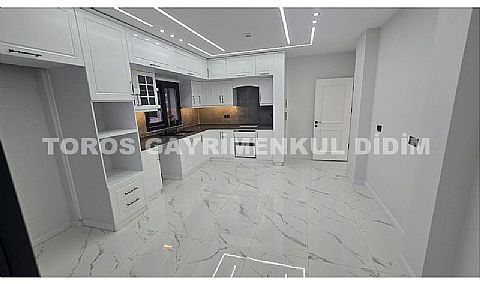 Didim efelerde satılık müstakil 4+1 havuzlu villa