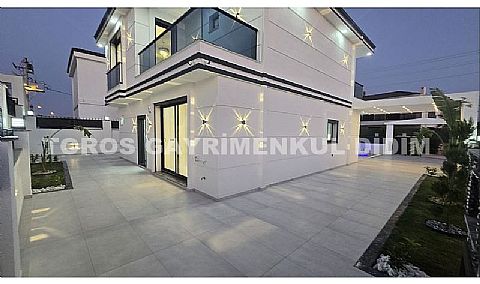 Didim efelerde satılık müstakil 4+1 havuzlu villa