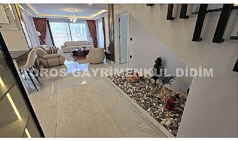 Didim Efeler,de  Sıfır Eşyalı 4+1 Eşyalı Müstakil Satılık Villa 