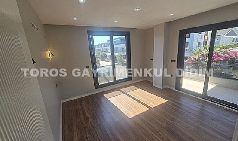 Didim Efeler’de 300 m2 Arsa Üzerine Kurulu Tam Müstakil Villa