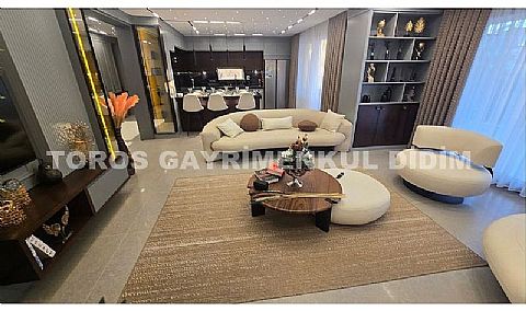Didim Efeler’de 500m2 Arsa İçerisinde Full Eşyalı Ultra Lüks Villa