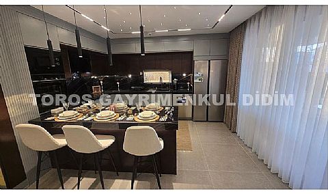 Didim Efeler’de 500m2 Arsa İçerisinde Full Eşyalı Ultra Lüks Villa