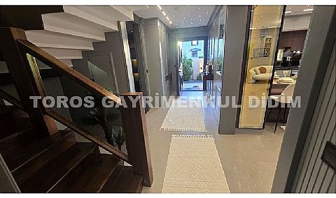 Didim Efeler’de 500m2 Arsa İçerisinde Full Eşyalı Ultra Lüks Villa
