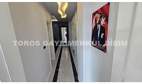 Didim Efeler’de 500m2 Arsa Üzerine Kurulu Full Eşyalı Satılık 5+1 Villa