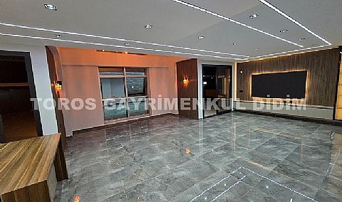 Didim Efeler’de Doğa Manzaralı,Akıllı Sistem Lüks Satilik Villa