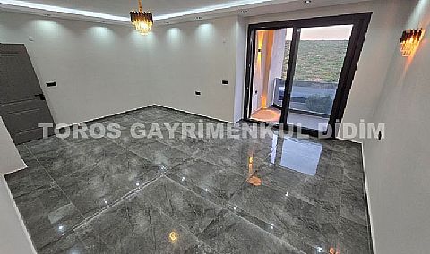Didim Efeler’de Doğa Manzaralı,Akıllı Sistem Lüks Satilik Villa
