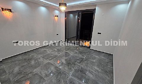 Didim Efeler’de Doğa Manzaralı,Akıllı Sistem Lüks Satilik Villa