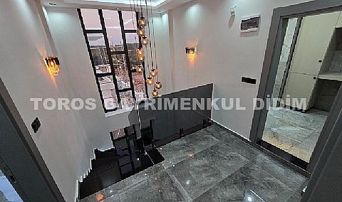 Didim Efeler’de Doğa Manzaralı,Akıllı Sistem Lüks Satilik Villa