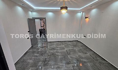 Didim Efeler’de Doğa Manzaralı,Akıllı Sistem Lüks Satilik Villa