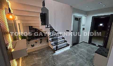 Didim Efeler’de Doğa Manzaralı,Akıllı Sistem Lüks Satilik Villa
