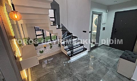 Didim Efeler’de Doğa Manzaralı,Akıllı Sistem Lüks Satilik Villa