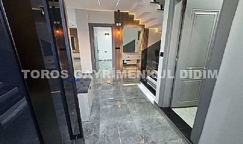 Didim Efeler’de Doğa Manzaralı,Akıllı Sistem Lüks Satilik Villa