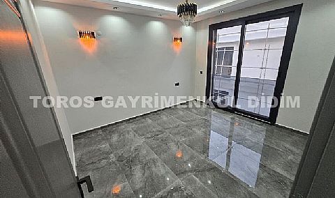Didim Efeler’de Doğa Manzaralı,Akıllı Sistem Lüks Satilik Villa