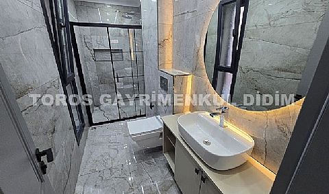 Didim Efeler’de Doğa Manzaralı,Akıllı Sistem Lüks Satilik Villa