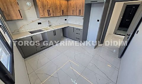 Didim Efeler’de Özel Otoparklı, Doğa ve Kısmen Deniz Manzaralı Sıfır Satılık Dubleks