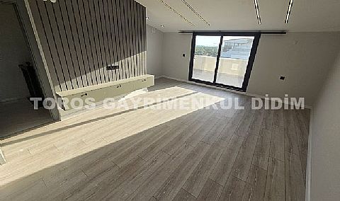 Didim Efeler’de Özel Otoparklı, Doğa ve Kısmen Deniz Manzaralı Sıfır Satılık Dubleks