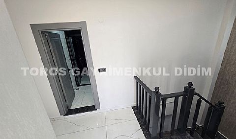 Didim Efeler’de Özel Otoparklı, Doğa ve Kısmen Deniz Manzaralı Sıfır Satılık Dubleks