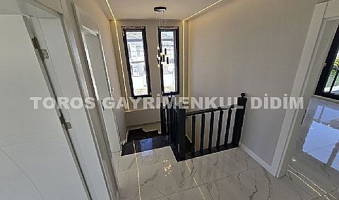 Didim Efeler’de Satılık Lüks Villa