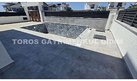 Didim Efeler’de Satılık Lüks Villa