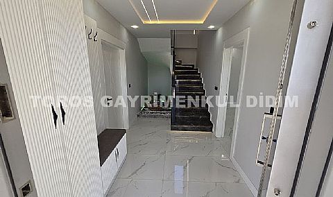Didim Efeler’de Satılık Lüks Villa