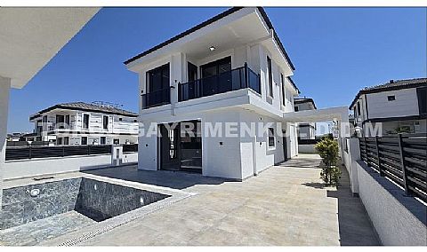 Didim Efeler’de Satılık Lüks Villa