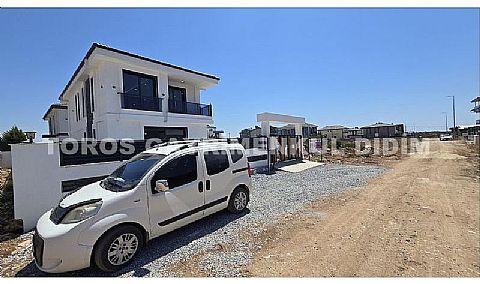 Didim Efeler’de Satılık Lüks Villa