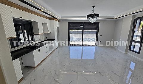 Didim Efeler’de Satılık Lüks Villa