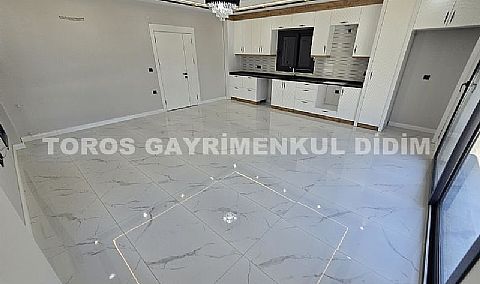 Didim Efeler’de Satılık Lüks Villa
