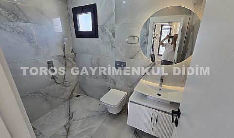 Didim Efeler’de Satılık Lüks Villa