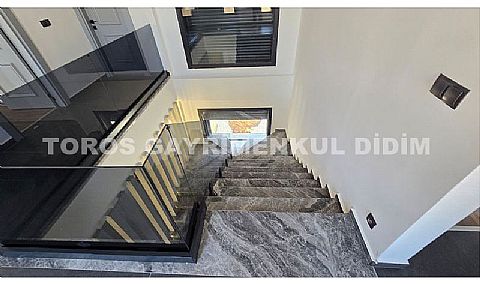 Didim Hisar Mahallesinde Özel Tasarımlı Satılık Lüks Ve Konforun Buluştuğu Tam Müstakil Villa
