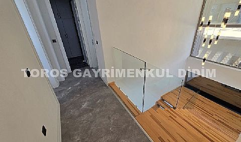 Didim hisarda 500 m2 arsa üzerine kurulu sıfır eşyalı satılık villa