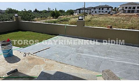 Didim hisarda denize 2.km mesafede satılık yazlık villa