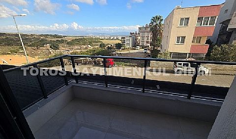 Didim hisarda satılık bahçeli giriş kat ayrı mutfaklı daire