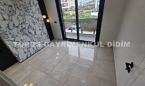 Didim hisarda villalar bölgesinde satılık yazlık villa
